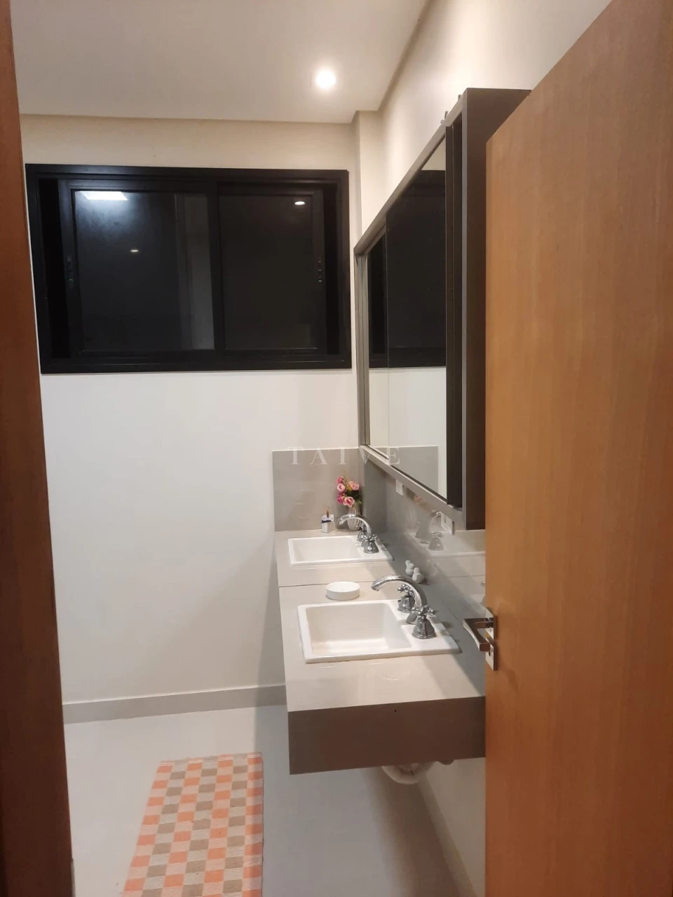 Imagens do imóveis Casa A Venda Estância Bomtempo  Londrina