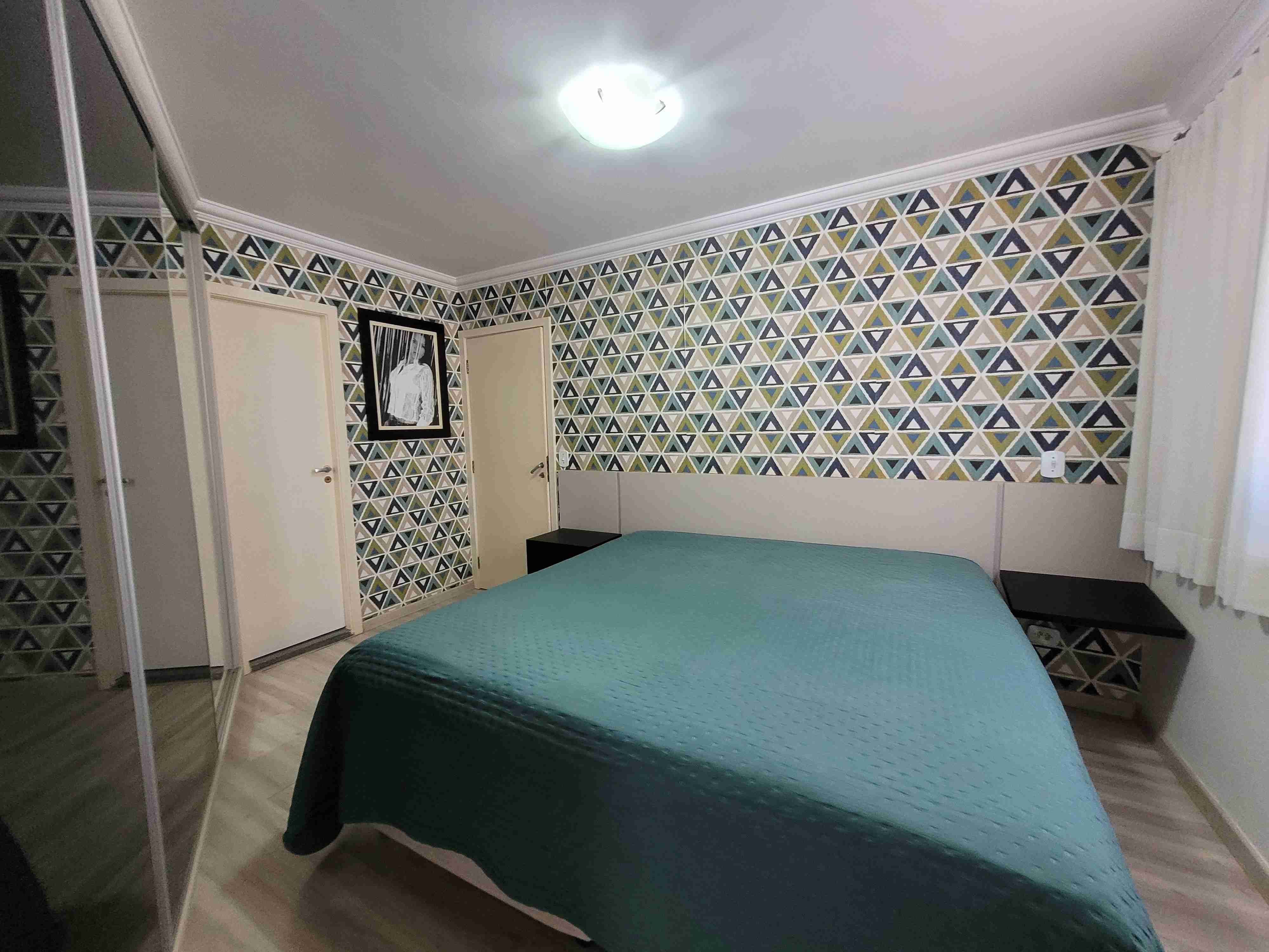 Apartamento à venda no Edifício Studio V,2 quartos sendo 1 suite, mobiliado, sol da manha,Centro, Londrina, PR