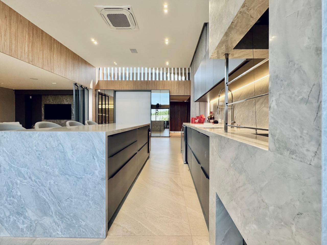 Casa com Porteira fechada no condomínio Sun Lake -  Londrina, PR