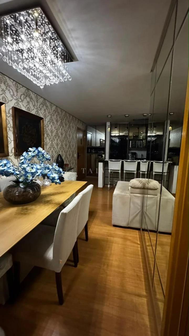 Apartamento Mobiliado à Venda no Liberty Towers, Andar Alto, 2 Vagas de Garagem