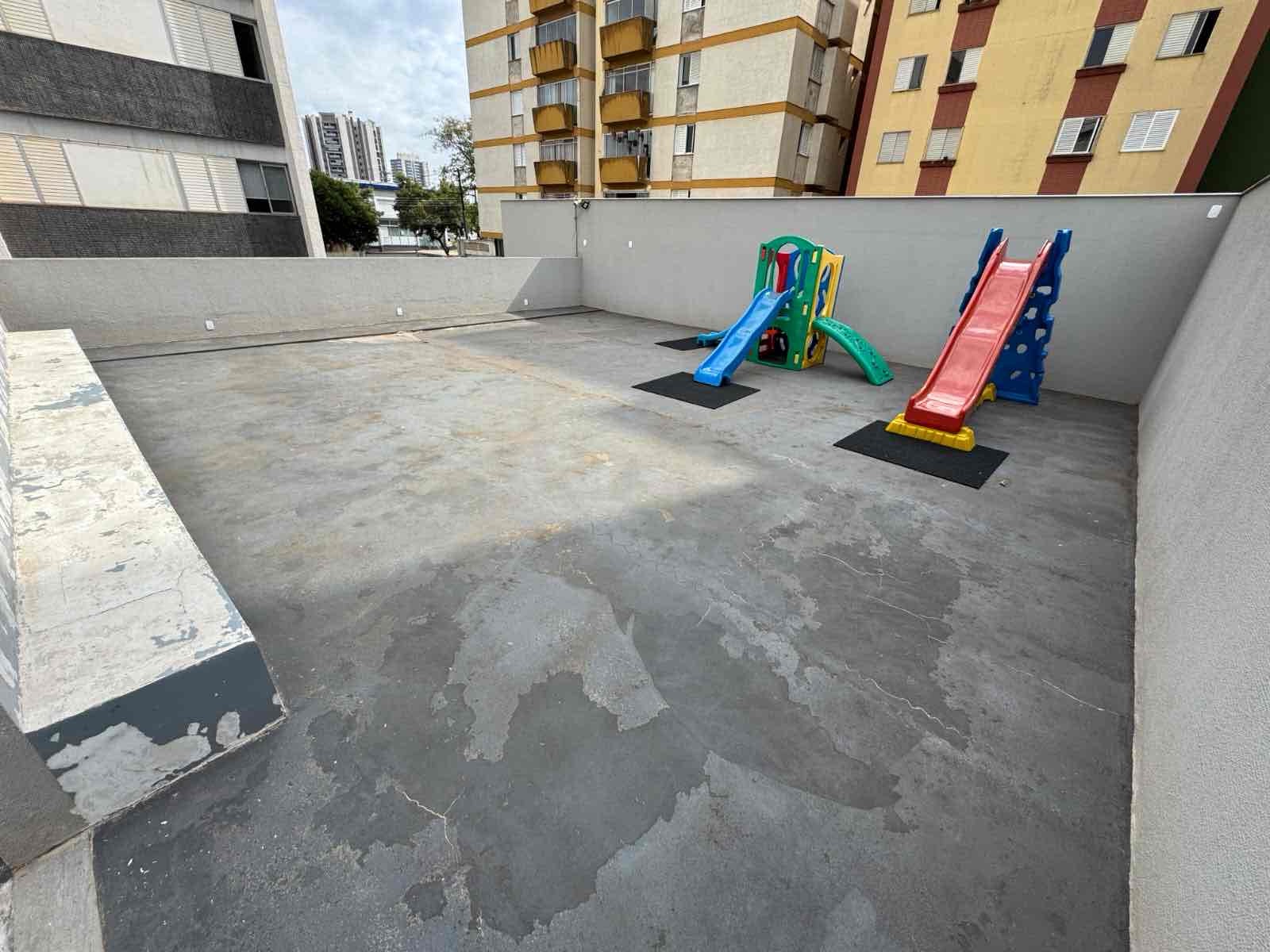 Apartamento triplex  à venda, 238m² úteis, 3 quartos sendo 1 suíte, amplo rooftop com churrasqueira,  2 vagas Boa vista, Londrina, PR