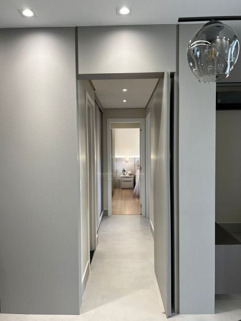 Apartamento à Venda,  Edifício Vista Parque Lago Igapó, 72m² úteis, 2 quartos, 2 vagas, andar alto - Jardim Presidente, Londrina, PR