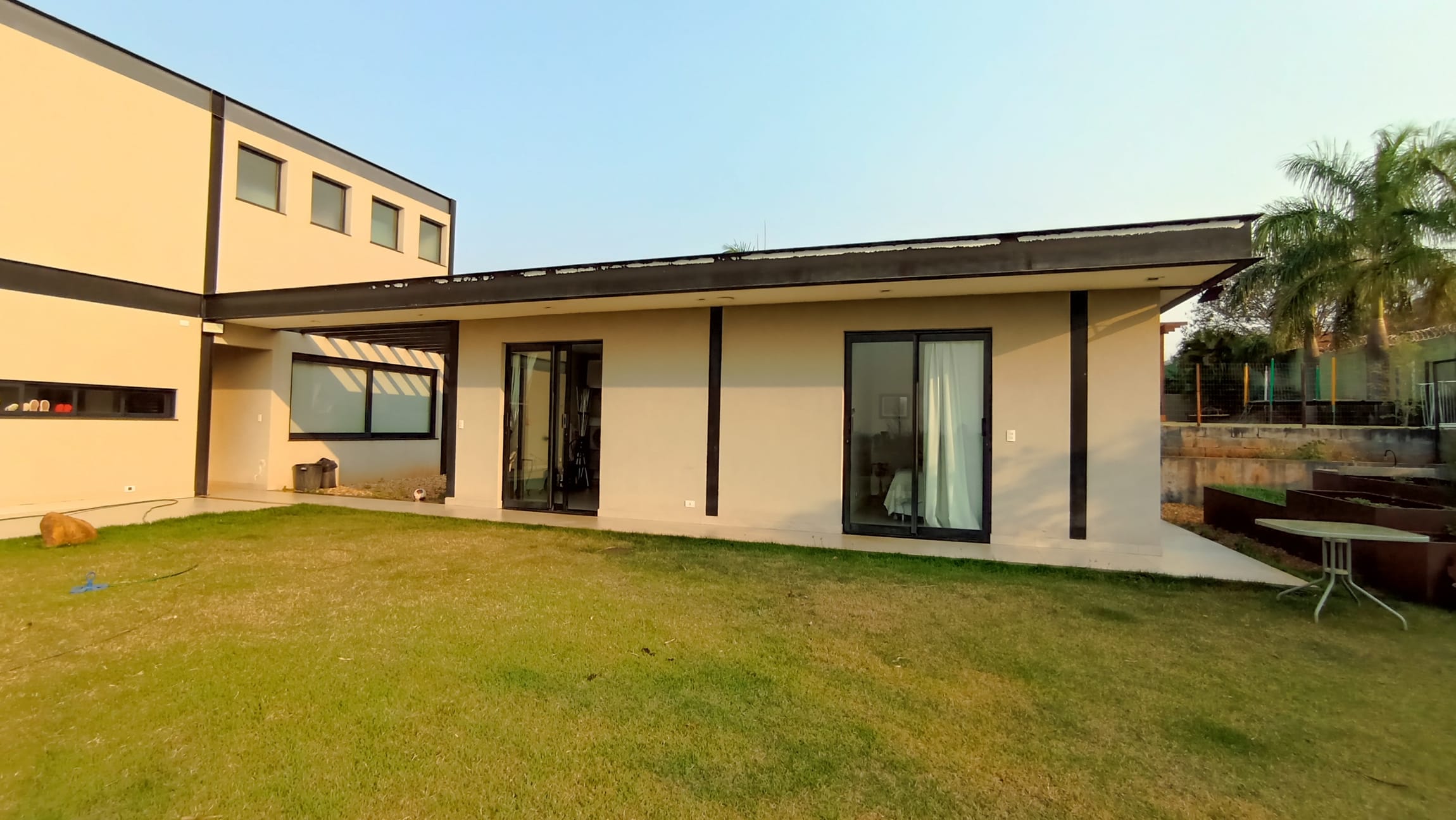 Casa à venda, 529m² construção, 5 suítes ,Piscina borda infinita, Pomar, 4 vagas - Condominio Terras de Canaã, Cambé, PR