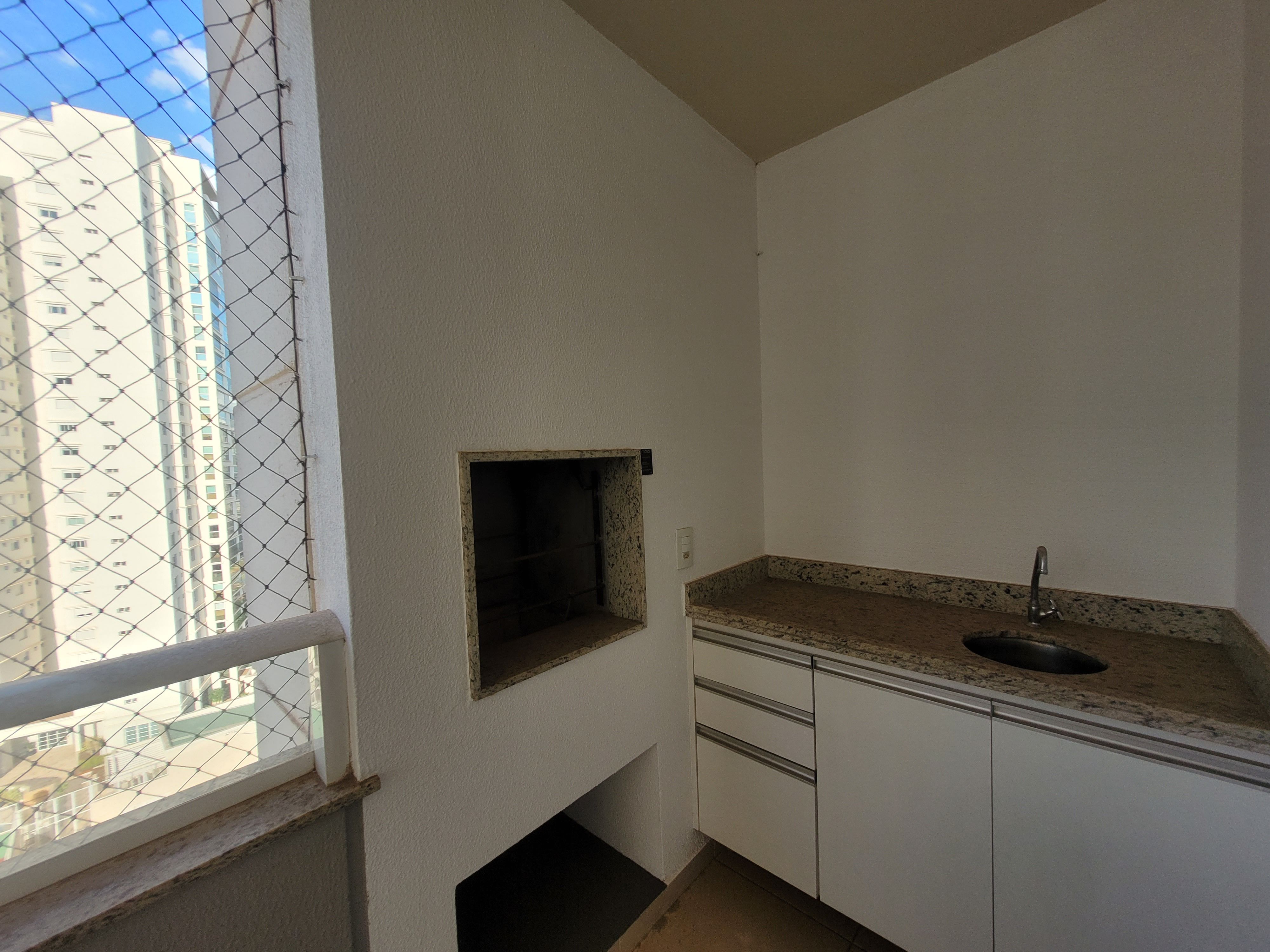 Apartamento à venda, Edifício Neo Palhano, 77m² úteis, 3 quartos sendo 1 suíte - Gleba Fazenda Palhano, Londrina, PR