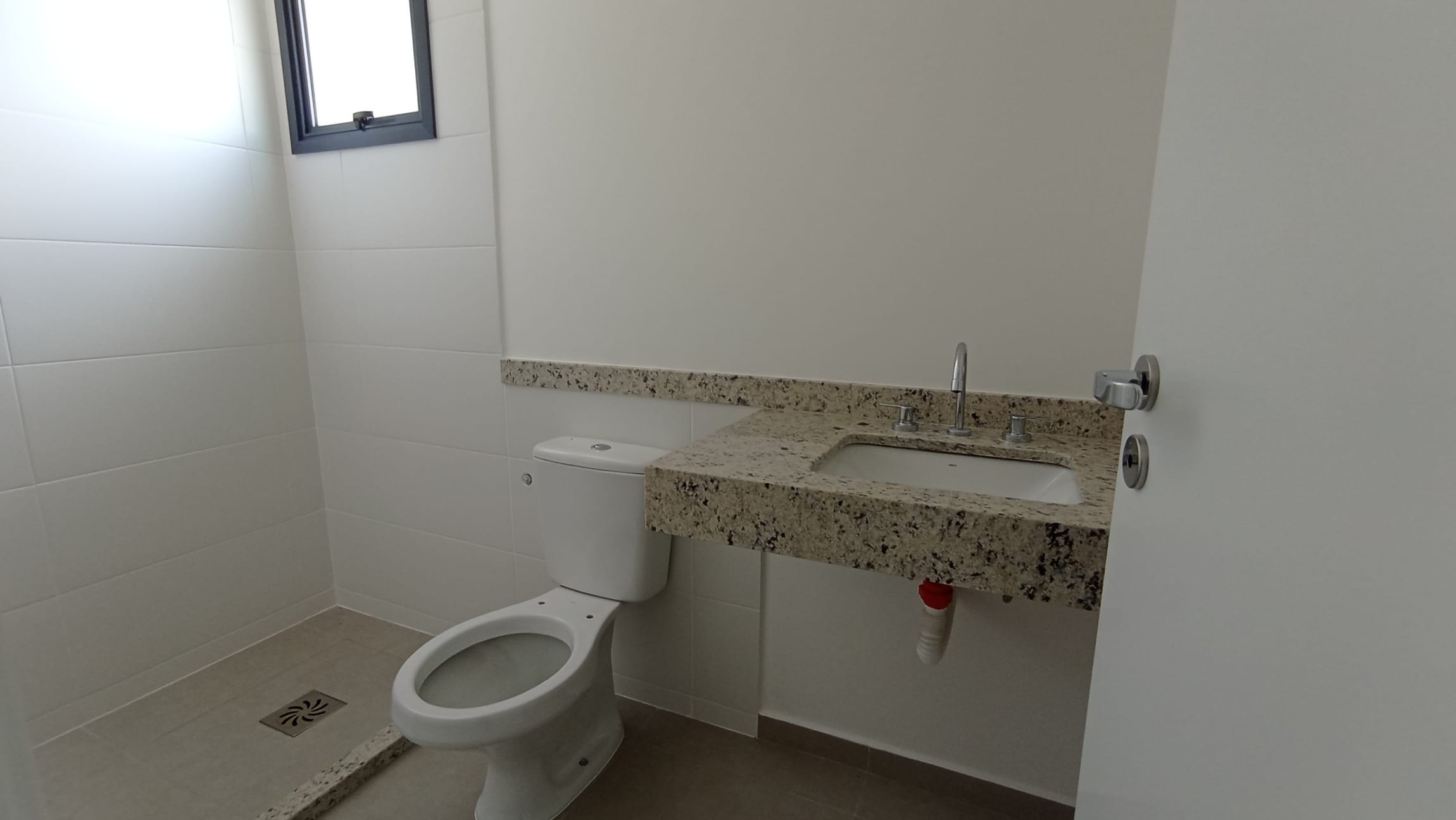 Apartamento à venda, Edifício Mind, 84m² úteis, 3 quartos, andar alto, 2 vagas - Terra Bonita, Londrina, PR