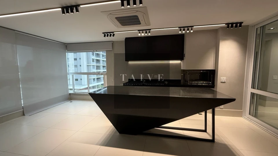 Apartamento à venda, 3 suites, 214 m², Edifício Landmark Residence, Gleba Fazenda Palhano, Londrina, PR