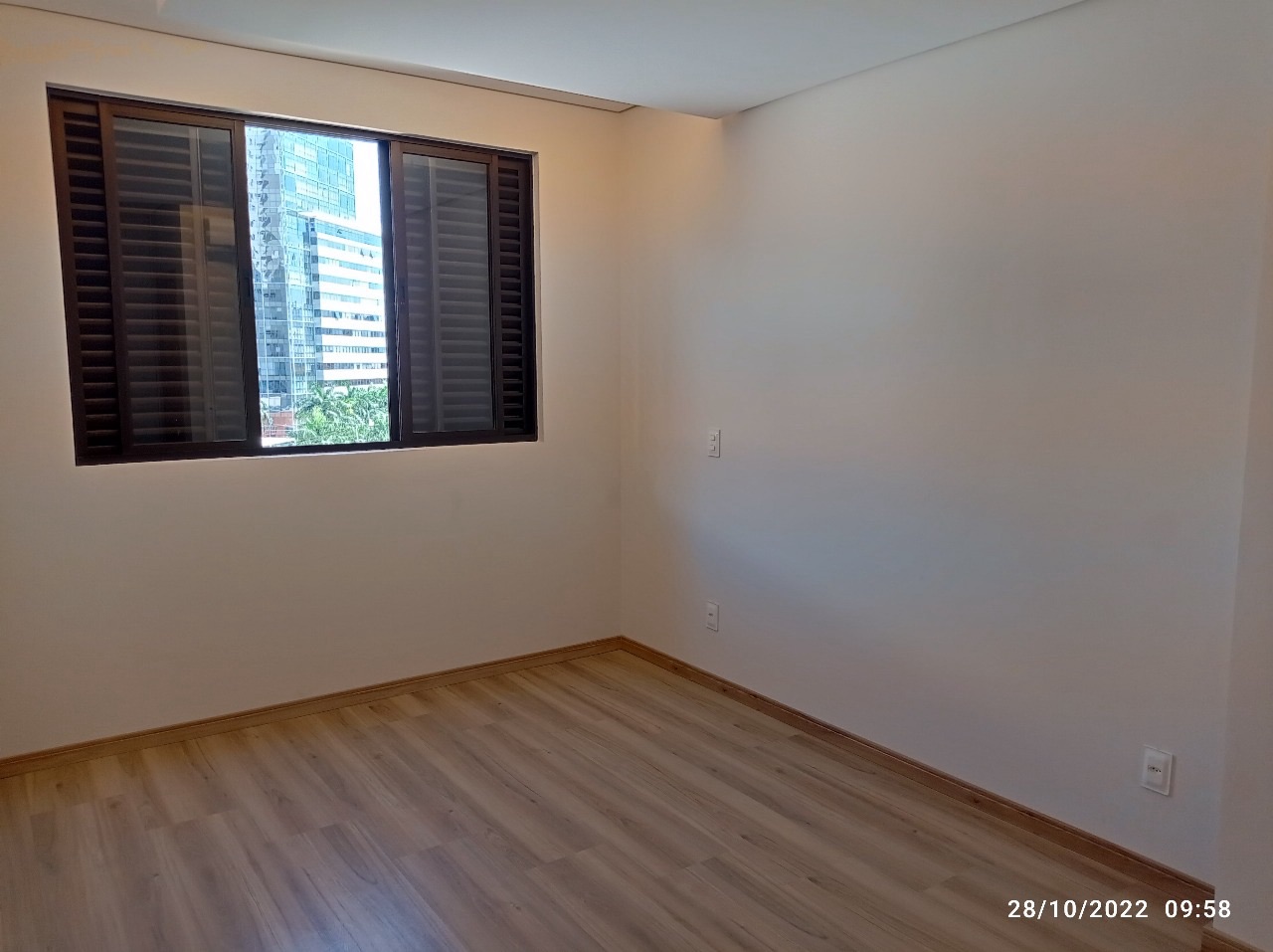 Apartamento  à Venda, Edifício Toulouse, 187m² úteis, 3 quartos sendo 2 suítes, 3 vagas, planejado - Gleba Fazenda Palhano, Londrina, PR