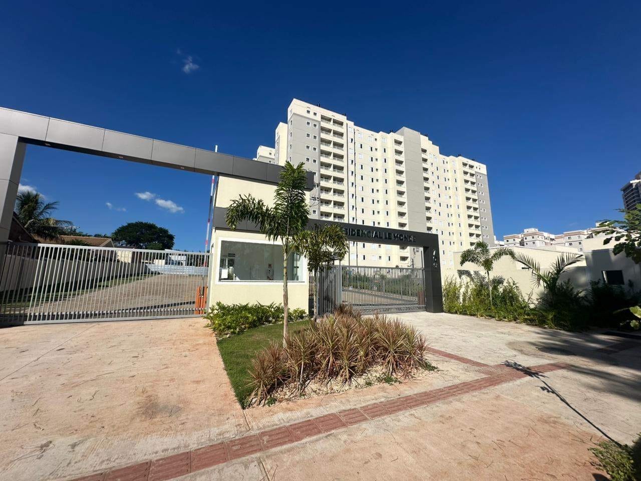 Apartamento à venda, próximo à Universidade Estadual de Londrina (UEL) , Londrina - PR