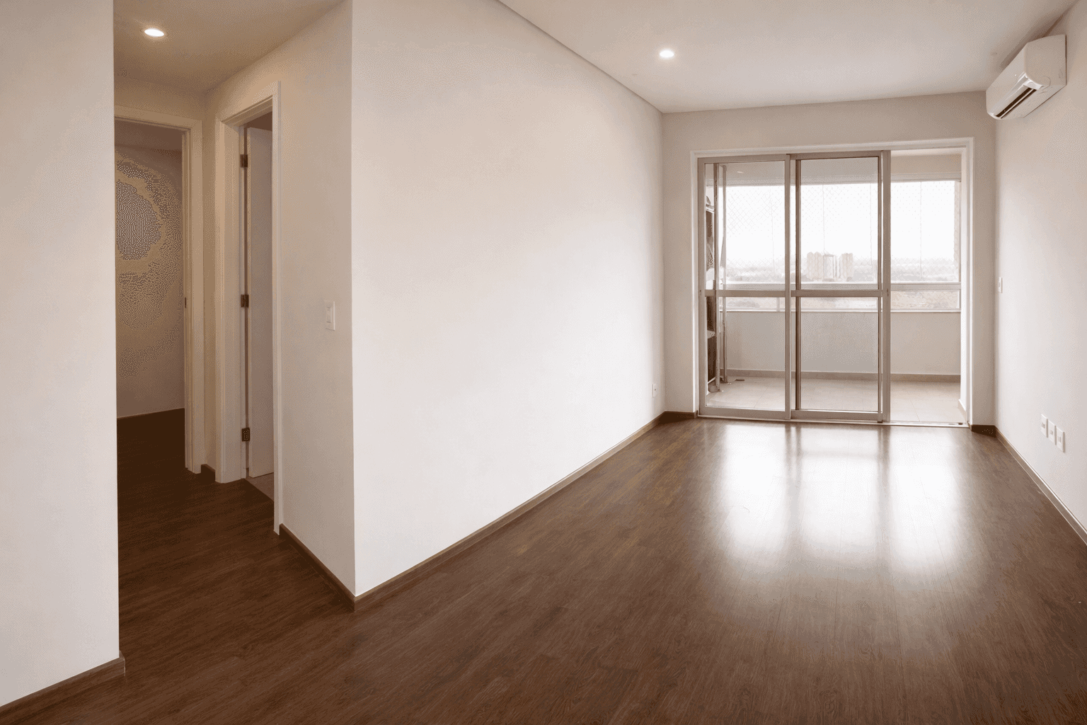 Vende-se apartamento no Cosmopolitan Residence -  Gleba Palhano, Londrina, PR