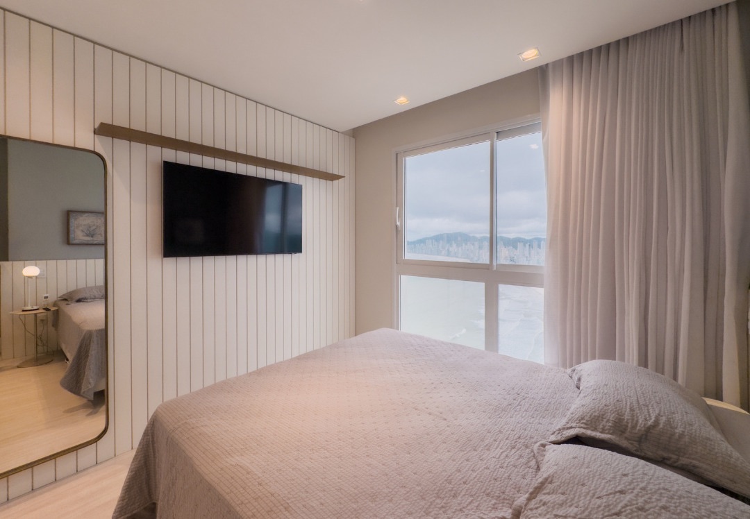 Apartamento à venda vista mar - Edifício Infinity Coast, 164m² úteis, 3 suítes, andar alto, 3 vagas  -  Pioneiros, Balneário Camboriú, SC