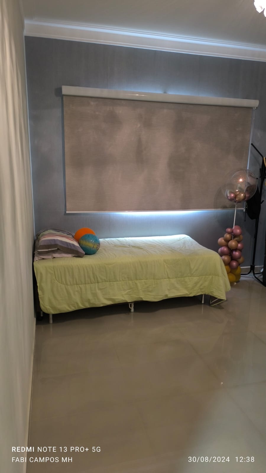 Casa à venda no Jardim Quebec, 614m², 3 Quartos sendo 1 suíte, 5 banheiros, 2 lavabos e 4 vagas de garagem, Londrina, PR