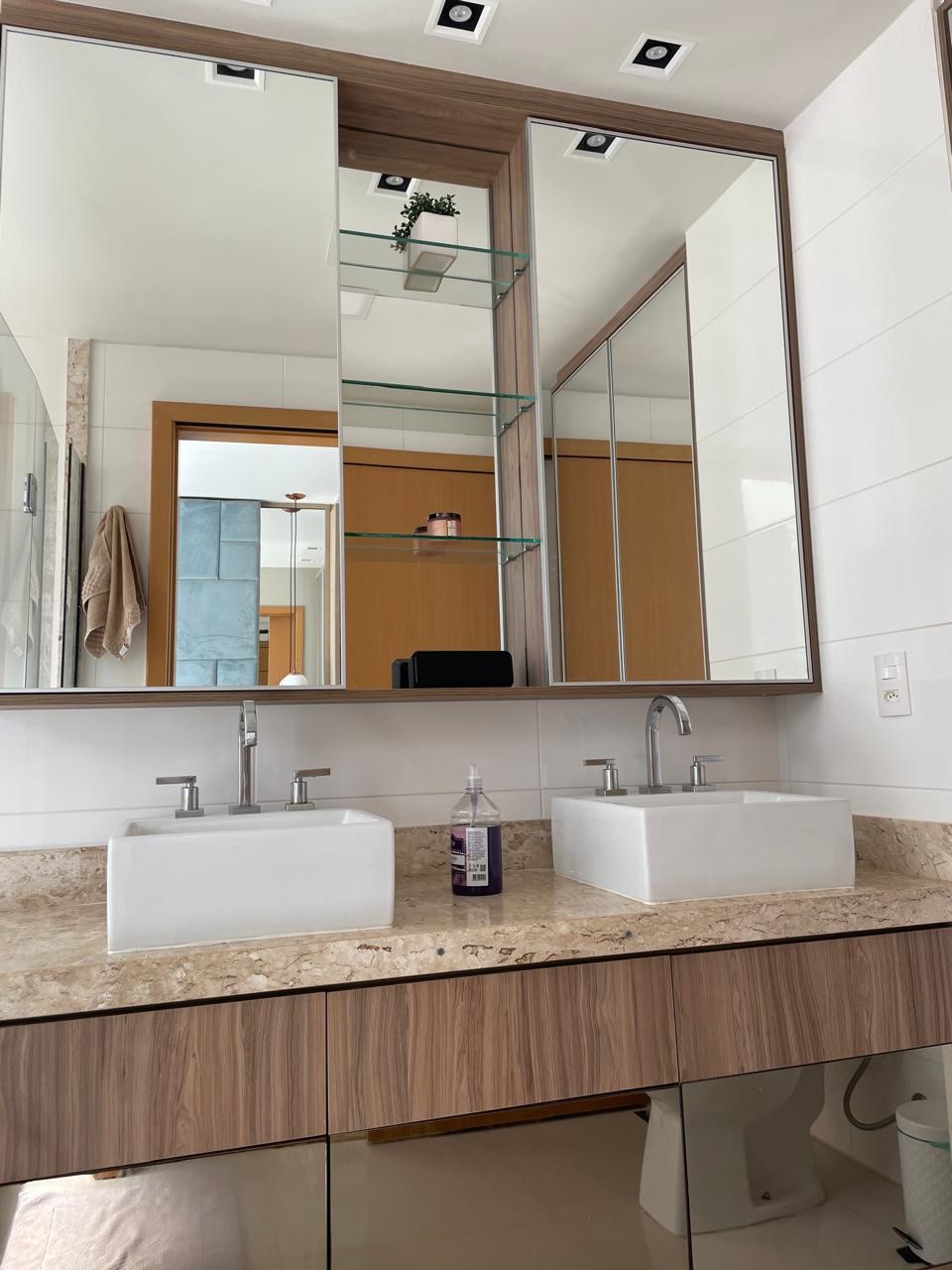Apartamento à venda Cenário Residence, 3 dormitórios, 1 suite e 3 garagens, Centro, Londrina, PR