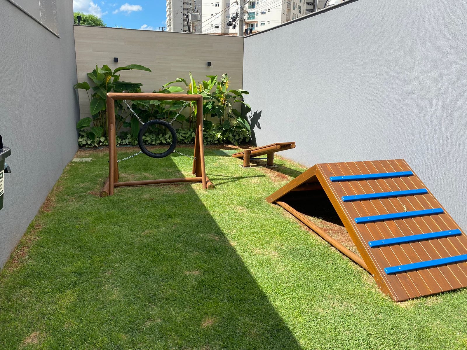 Apartamento à venda, Arch Palhano, 3 quartos, sendo 1 suíte, sacada integrada com churrasqueira, Gleba , Londrina, PR