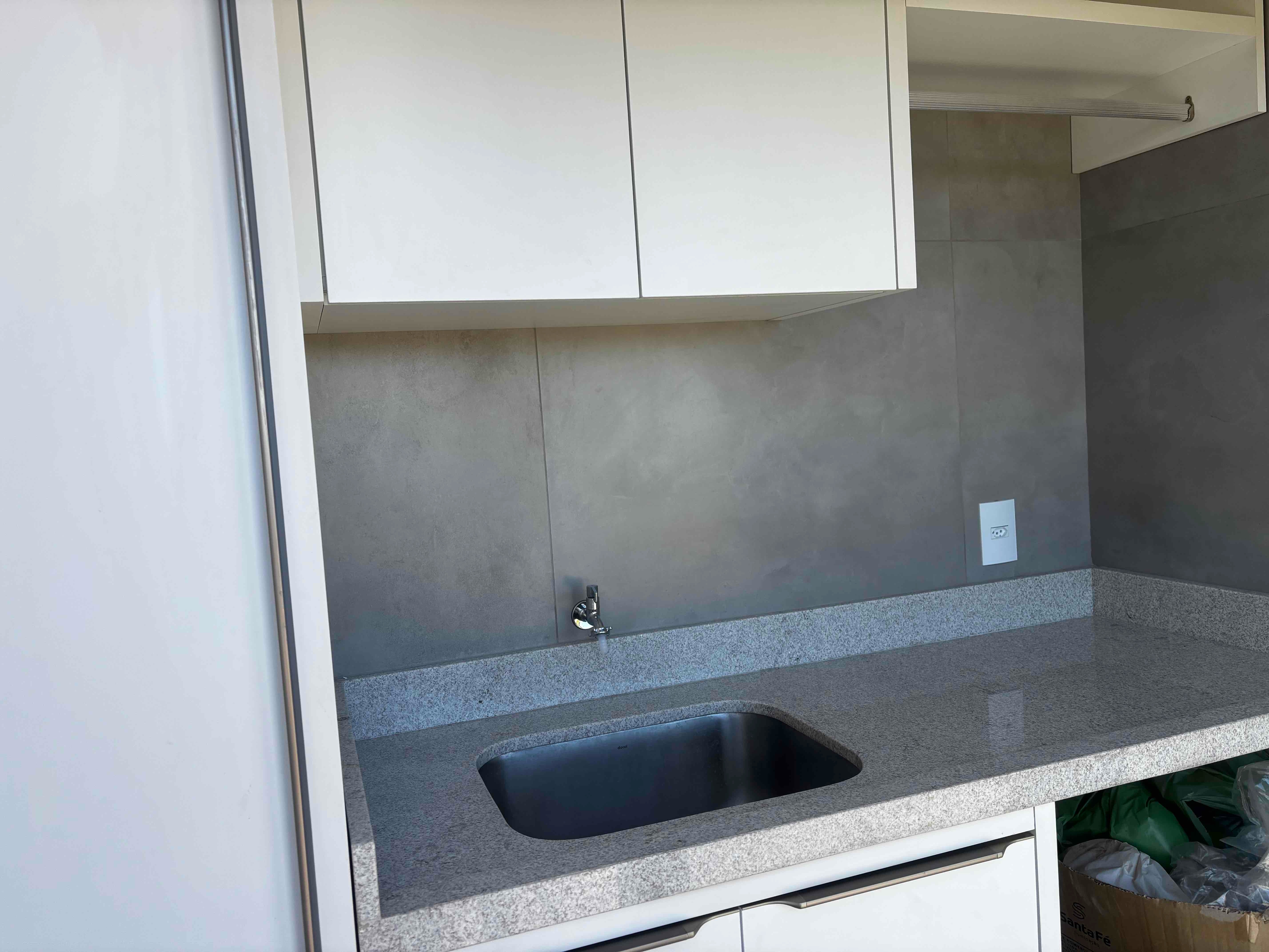 CASA NOVA A VENDA, CONDOMINIO ECOVILLAS DO LAGO, 3 QUARTOS, 1 SUÍTE, PISCINA AQUECIDA