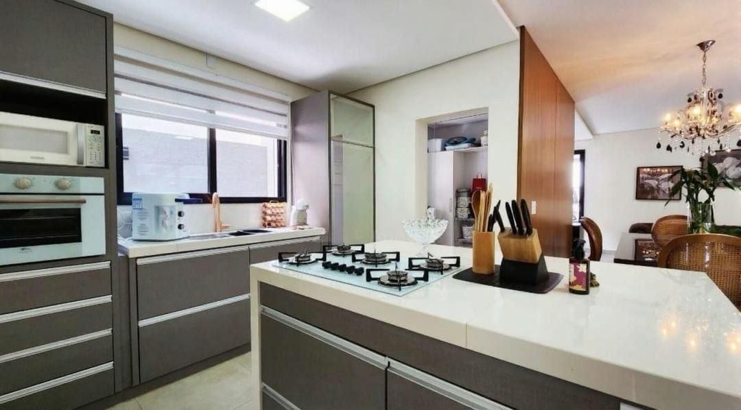 Casa à venda , Condomínio Tangará, 235m² privativos, 3 suítes, 4 garagens, churrasqueira - Parque Tauá, Londrina, PR