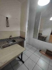 Loja para locação, Rua Fernando de Noronha, centro, 160M², barracão com mesanino. amplo, frente vidro, aluguel R$ 5.000. Londrina-PR