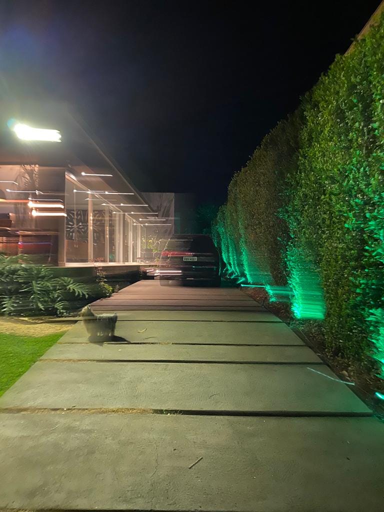 Chácara à Venda, porteira fechada, 1582m² no Condomínio das Águas, casa de 420m² úteis, 4 suítes,  piscina, 14 vagas - Porecatu, PR