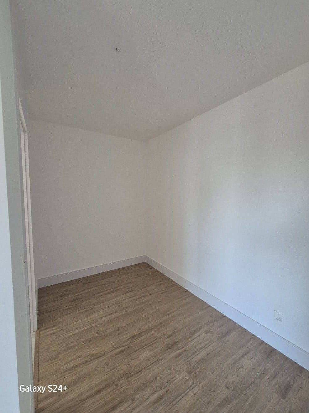 Apartamento à venda, Edifício  Lumini 181m², 3 amplas suítes, 3 vagas, elevador privativo, andar alto- Gleba Palhano, Londrina/PR