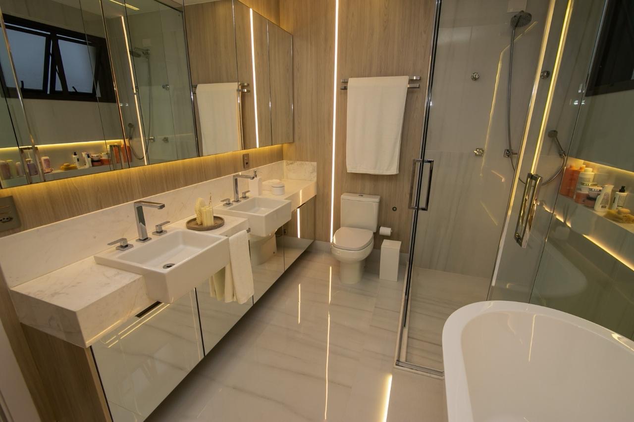 Apartamento a venda , Edifício Absoluto,  167m² úteis, 3 suites, todo planejado, andar alto, elevador privativo- Gleba Fazenda Palhano, Londrina,