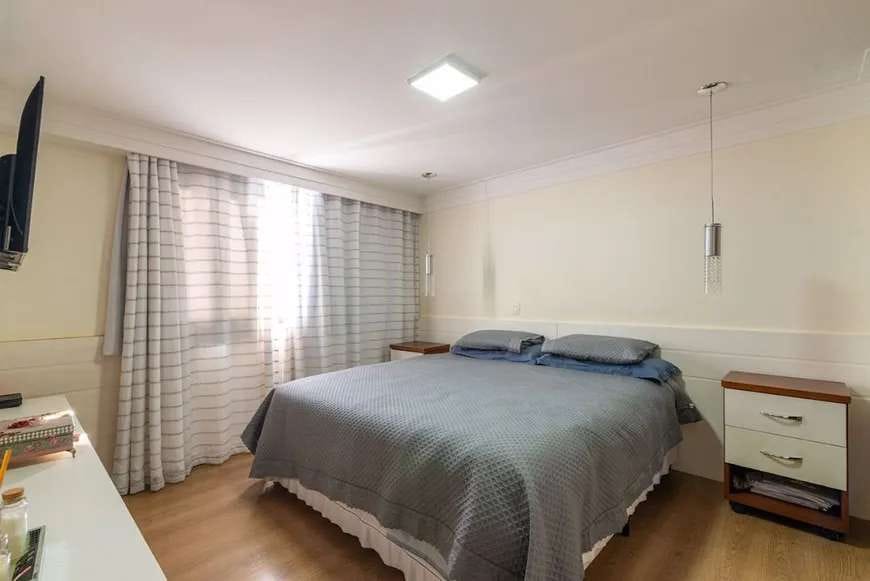 Apartamento à venda - Cobertura Triplex, 4 quartos - 3 vagas de garagem - Centro, Londrina, PR