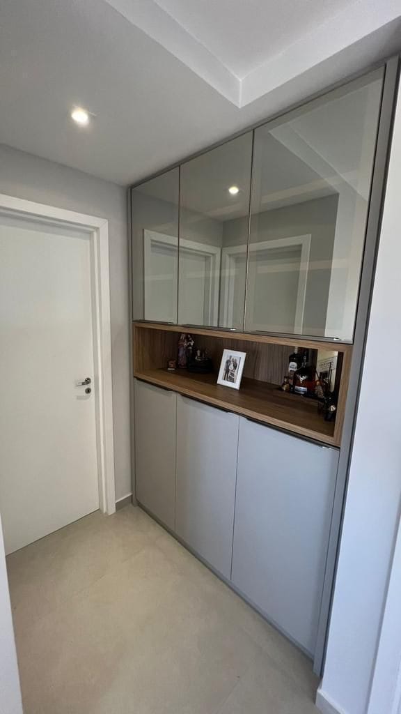 Apartamento à venda, Edifício Vista Parque, 2 quartos, sendo 1 suíte, ar condicionado, móveis planejados - Jardim Presidente, Londrina, PR