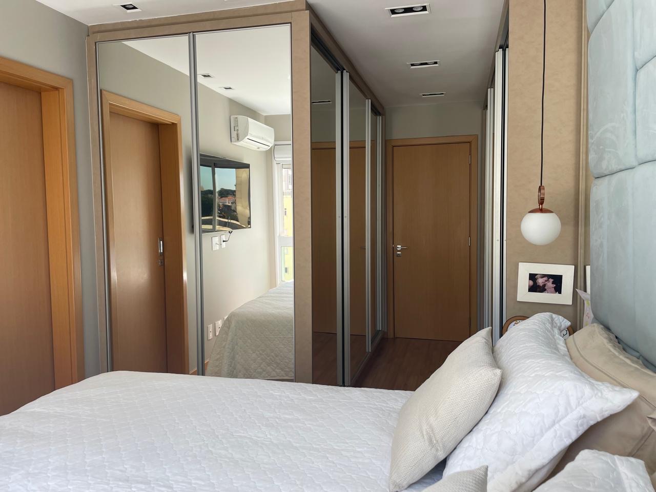 Apartamento à venda Cenário Residence, 3 dormitórios, 1 suite e 3 garagens, Centro, Londrina, PR