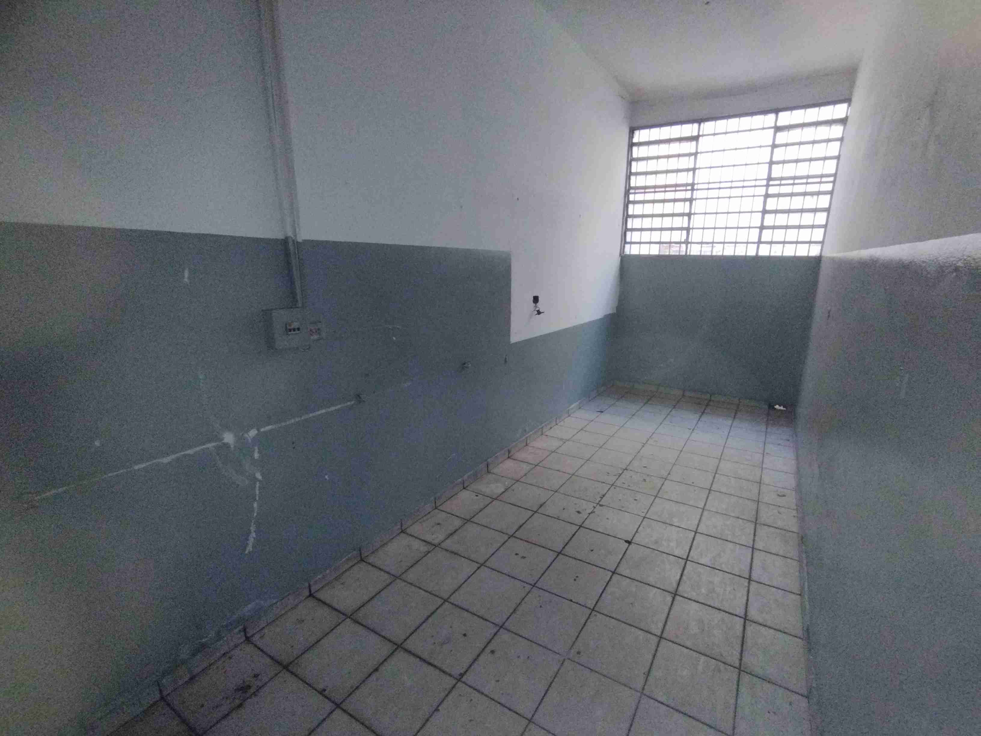 Galpão/Barracão para locação comercial, 750M², localização Av Tiradentes - Jardim Shangri-la  - Londrina Pr