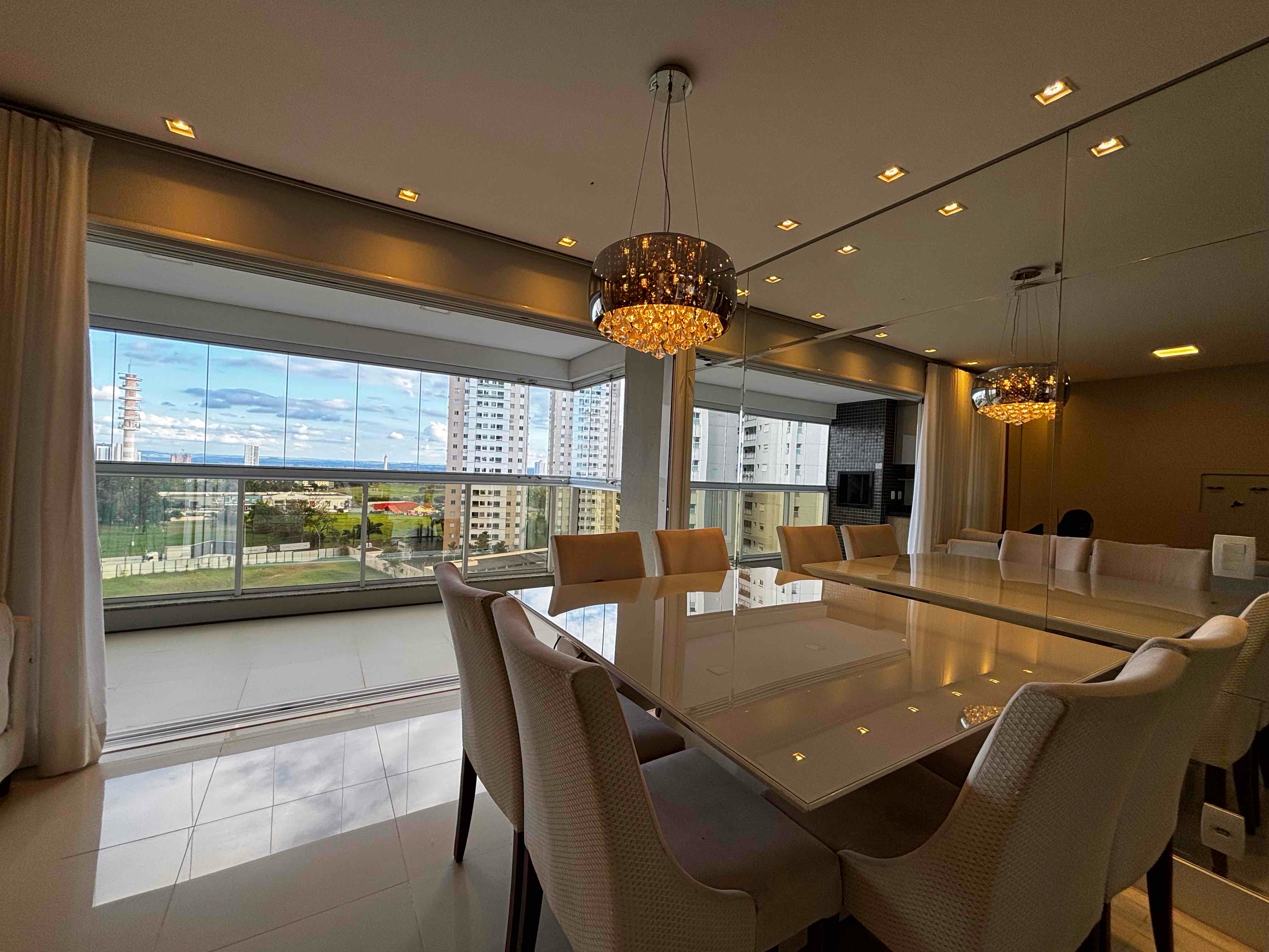 Apartamento  à Venda, Edifício Kensington, 108m² úteis, 3 quartos sendo 1 suíte, planejado, andar alto -  Santa Rosa, Londrina, PR