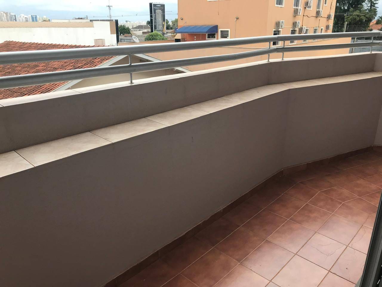 Apartamento à venda , Edifício Nevada, 175m², 4 quartos sendo 1 suíte, com sacada, 3 vagas -  Londrina, PR