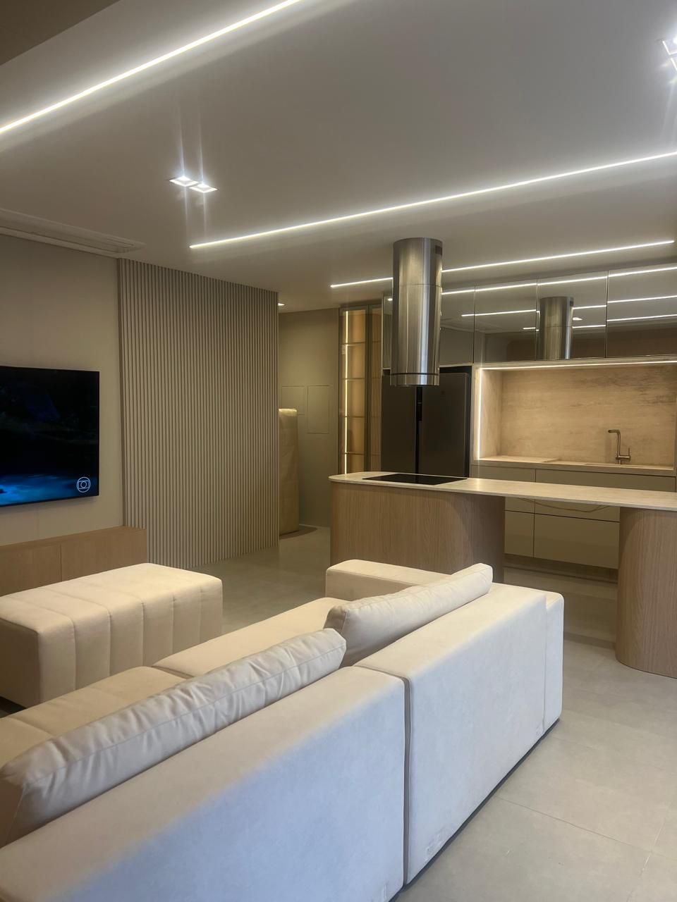 Apartamento à venda, 2 suites, 89 m², Condominio Insight, Gleba Fazenda Palhano, Londrina, PR