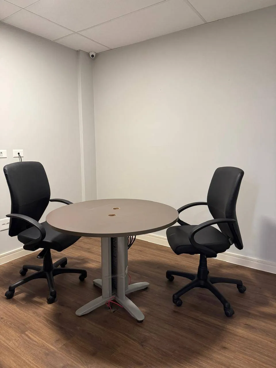 Conjunto comercial para alugar mobiliado Jardim do Lago, Londrina, PR