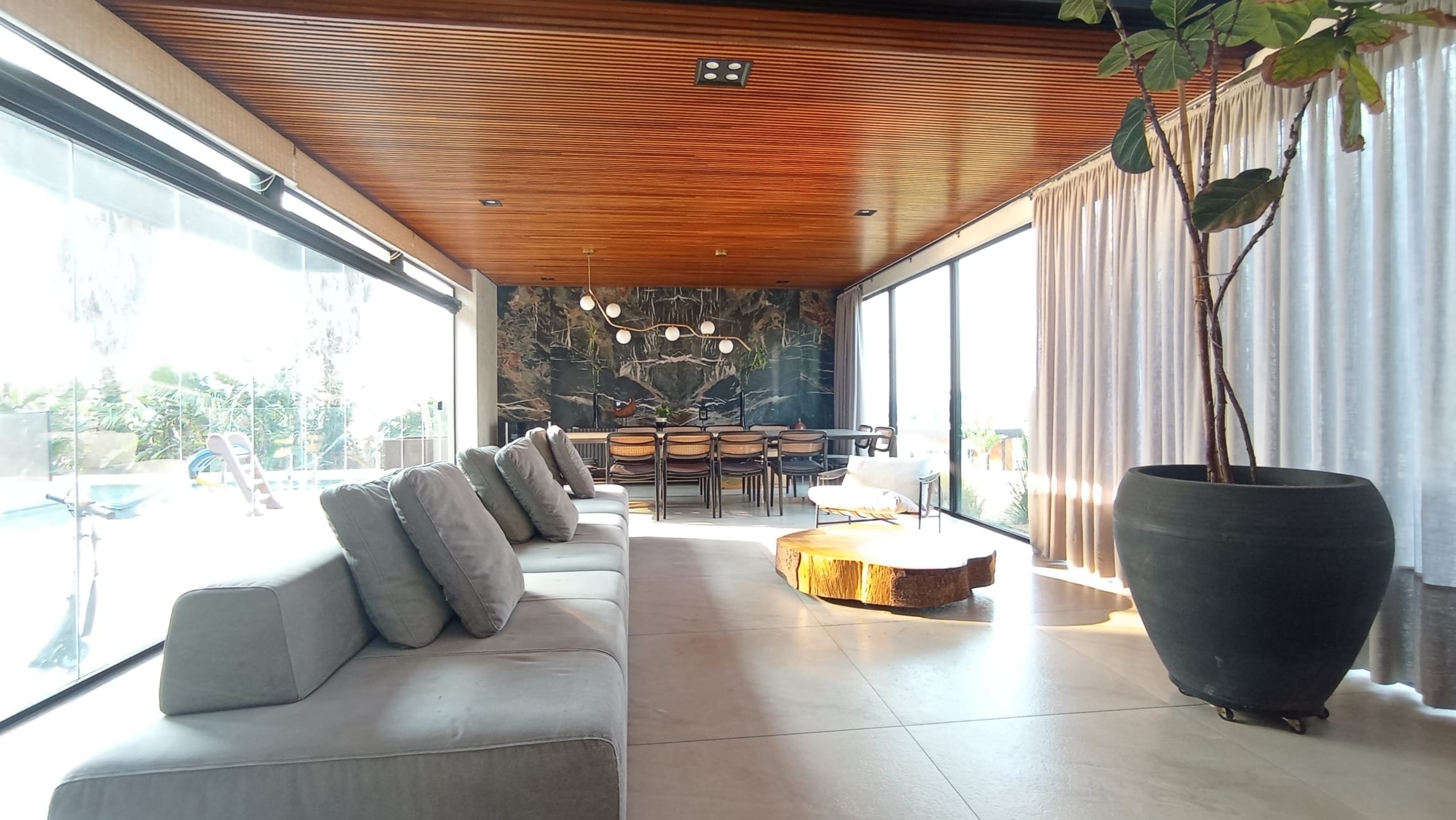 Casa à venda, 529m² construção, 5 suítes ,Piscina borda infinita, Pomar, 4 vagas - Condominio Terras de Canaã, Cambé, PR
