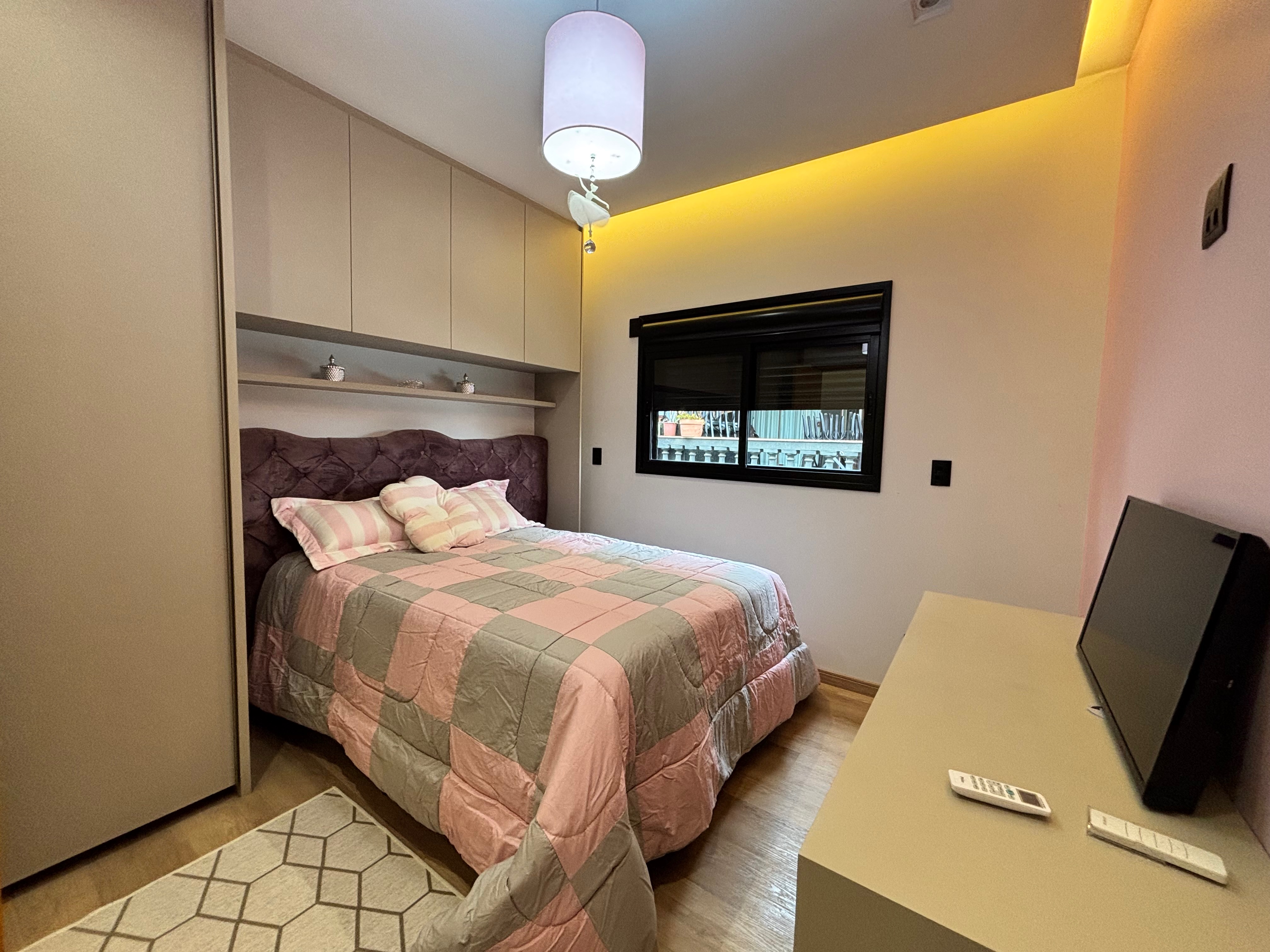 Casa térrea à venda, Condomínio Sun Lake, 249m² de construção, 3 suítes, 4 vagas  - Recanto do Salto, Londrina, PR