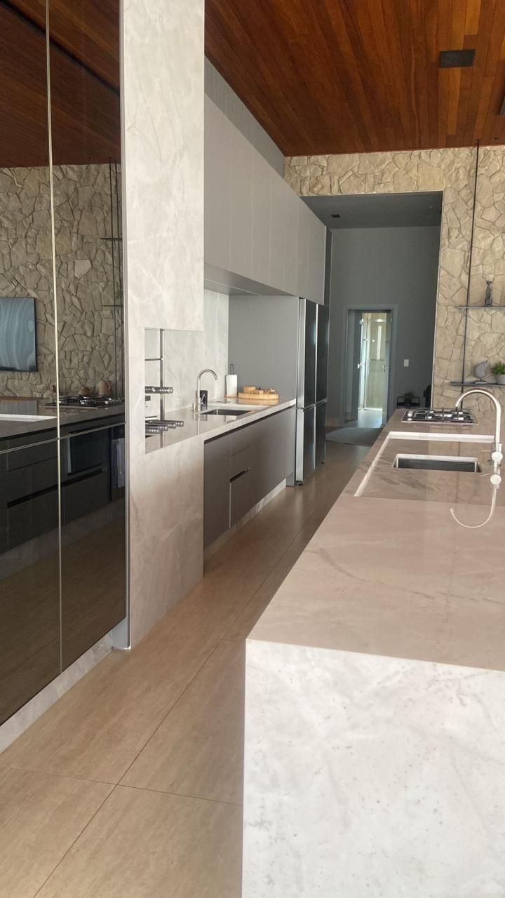 Casa à venda, 5 suites, 350 m², Estância Punta Del Este, Londrina, PR