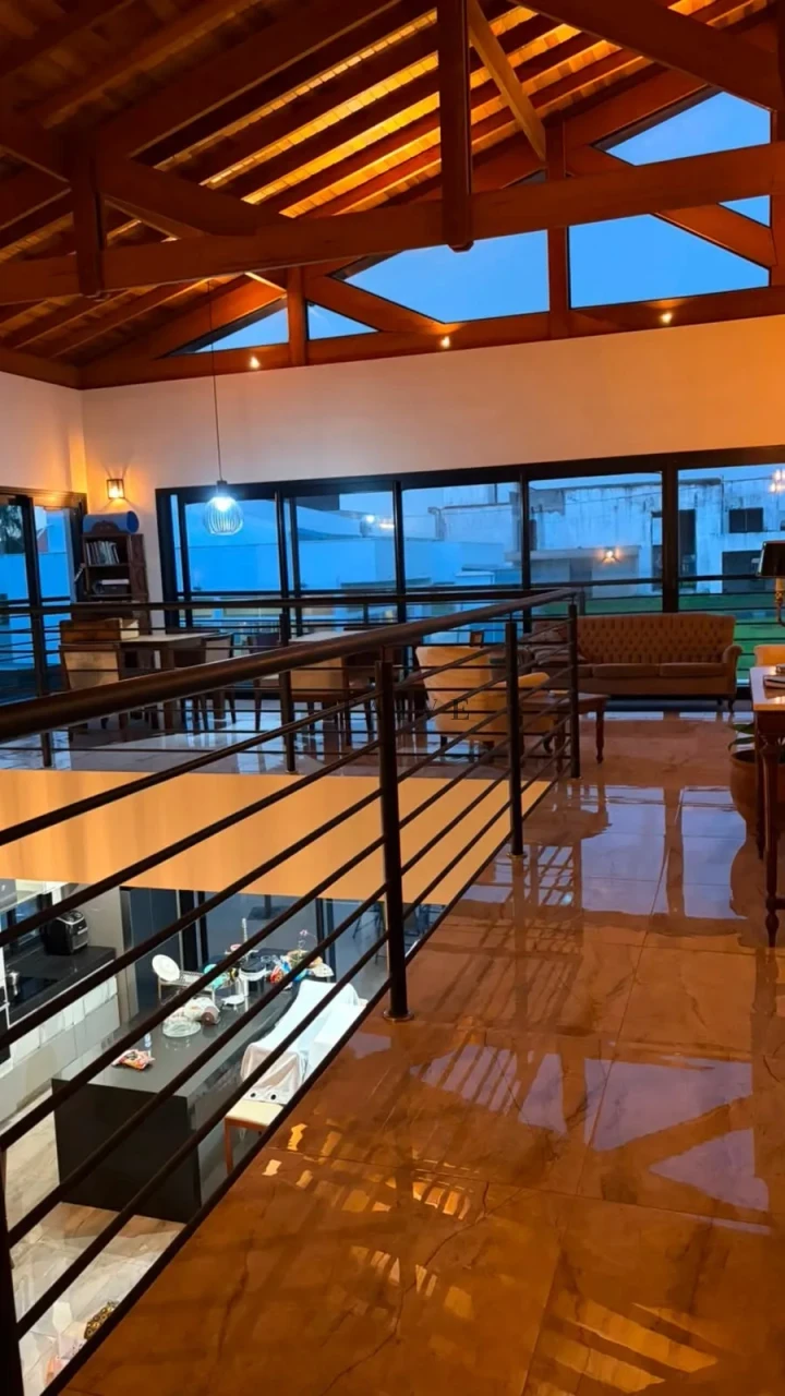 Casa em Condomínio à Venda no Riviera de Santa Cristina XIII Paranapanema-SP - foto 2