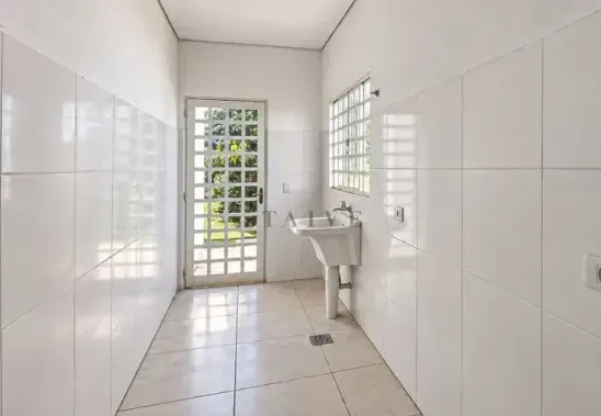 Casa à venda no bairro Tucanos, zona Sul, Londrina, com 4 suítes, 600 m², amplo quintal - foto 20