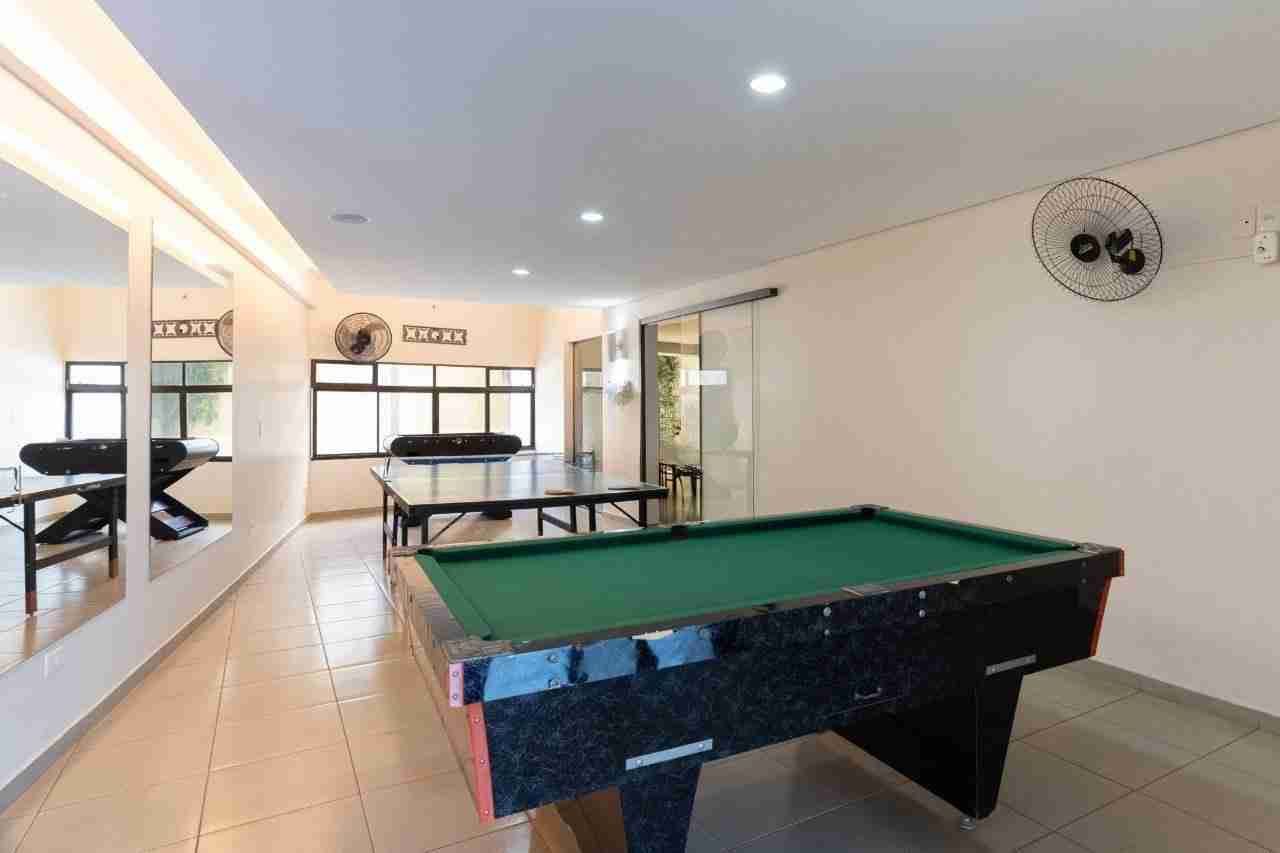 Apartamento à venda no Edifício Palais Lac Dor, 298m² úteis, 4 quartos sendo 2 suítes, 4 vagas, próx  ao lago Igapó - Jardim Londrilar- Londrina,