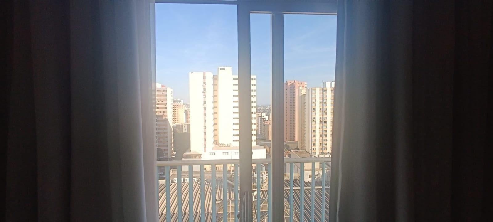 Apartamento  à venda,  Edifício Mona Lisa no calçadão central,177m² uteis, 4 quartos  sendo 2 suítes, recém reformado, andar alto, Centro, Londri