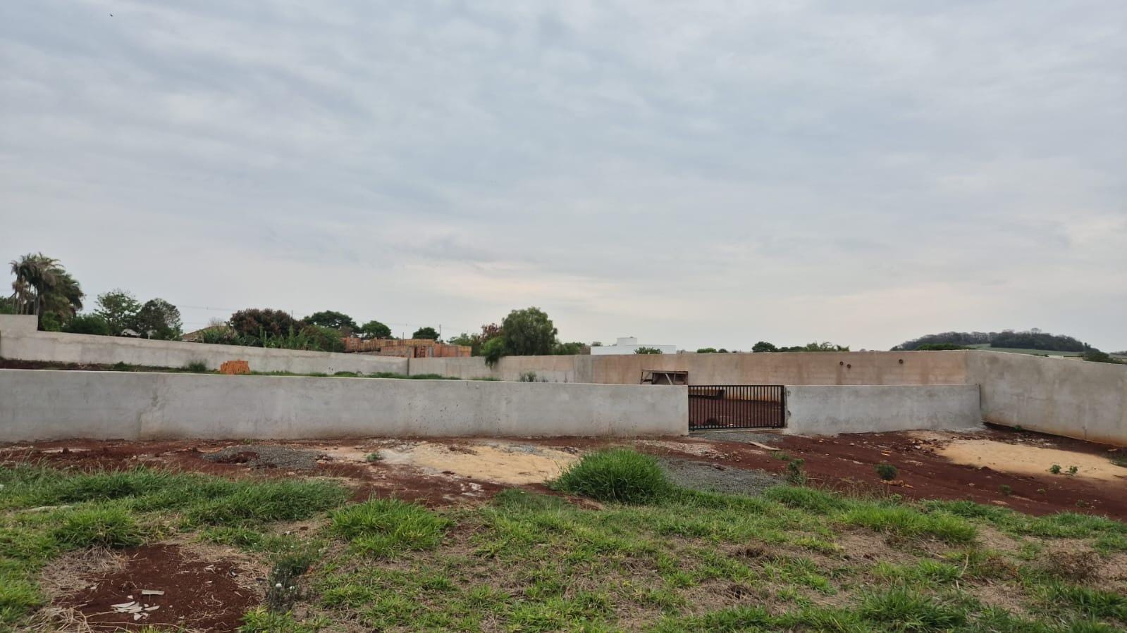 Terreno à venda, 2600 m2  Condomínio Estancia Bom Tempo, Murado e bem localizado, Londrina, PR