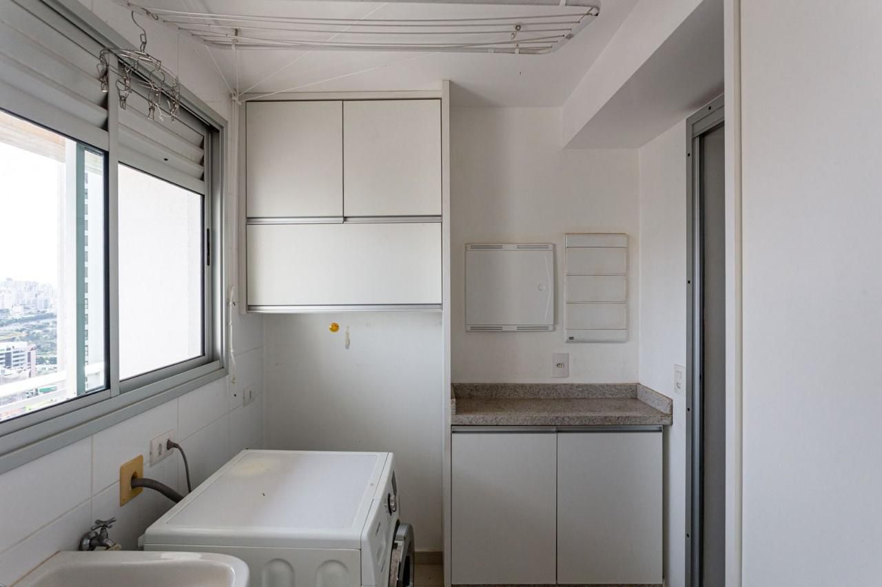 Apartamento à venda, 3 quartos sendo 1 suite, 99 m², Edifício Florais Eco Resort, Gleba Fazenda Palhano, Londrina, PR