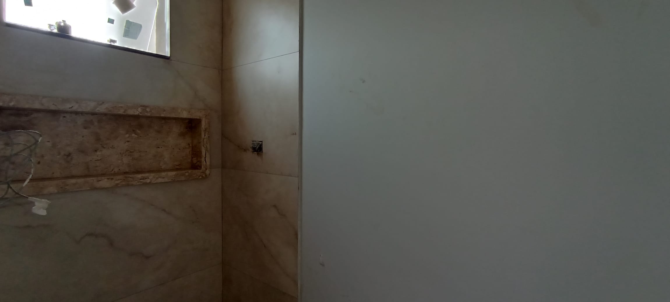 Sobrado à venda - 200m²/ 3 quartos / 3 suítes/ piscina - recém-construída  - próx av Faria Lima - Londrina/PR