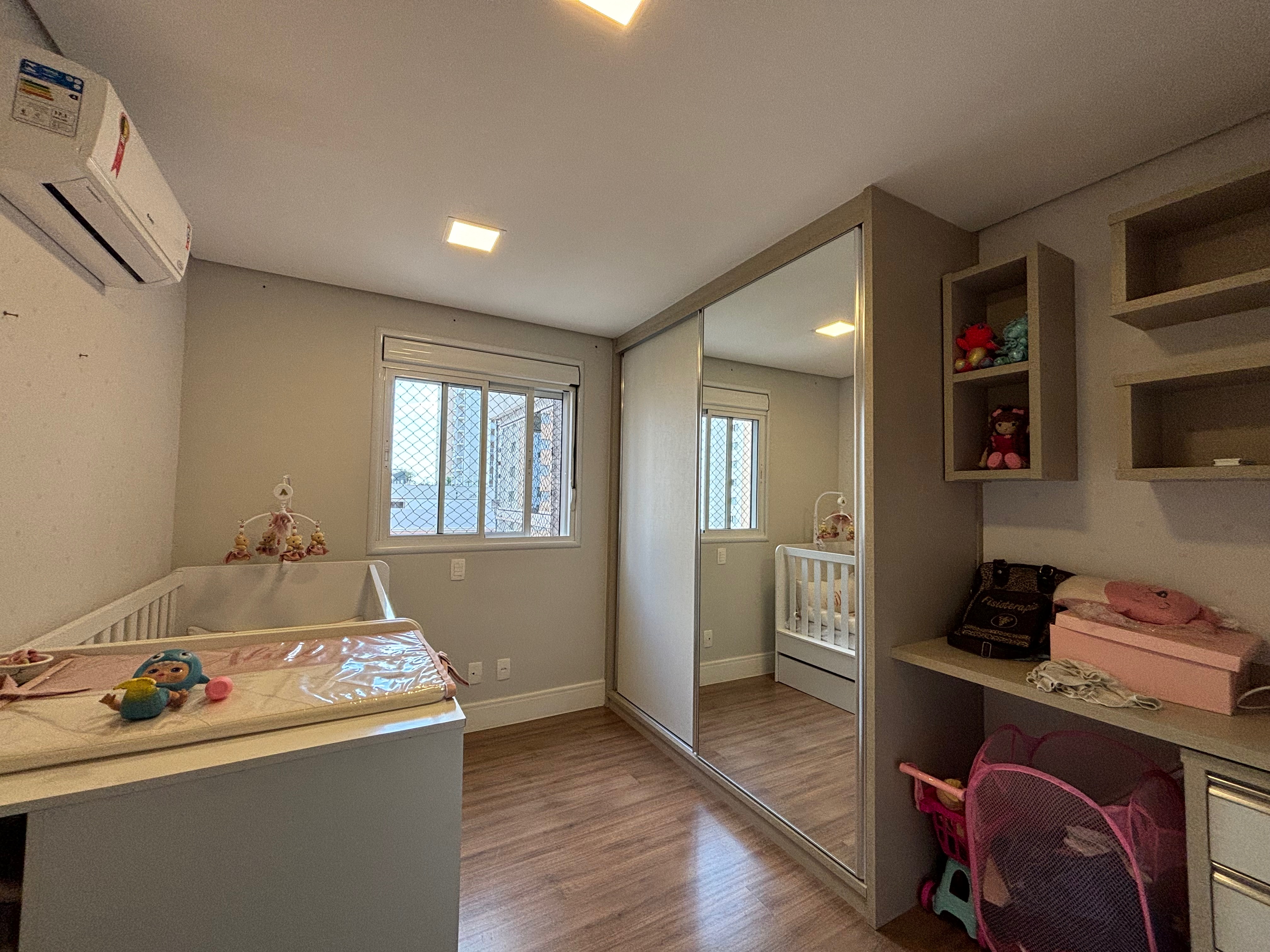 Apartamento 103m² à venda, Ed.Villa Solare, 3 quartos (sendo 1  suíte), 3 vagas, Gleba palhano - Londrina, PR
