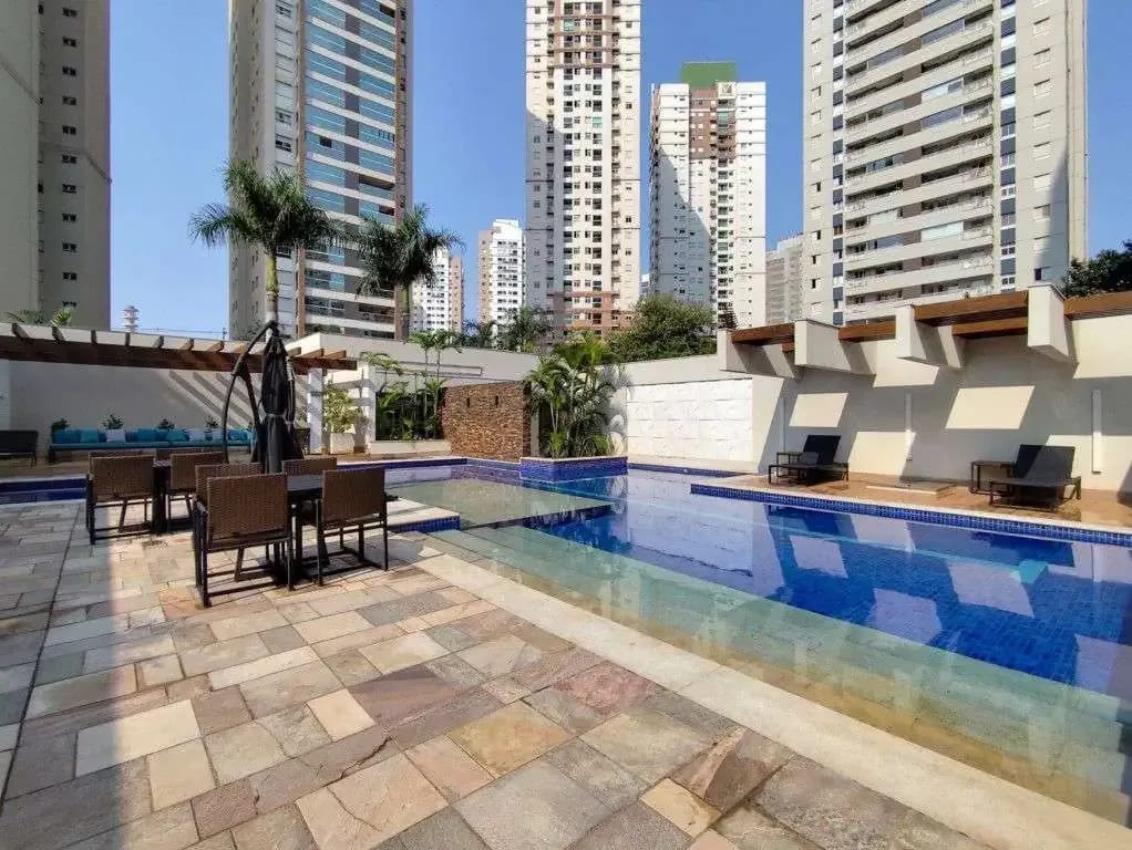 Apartamento à venda, Edifício Uptown Residence, 75m² úteis, 2 quartos (1 suíte), varanda com churrasqueira, 2 vagas paralelas - Gleba Palhano, Lo