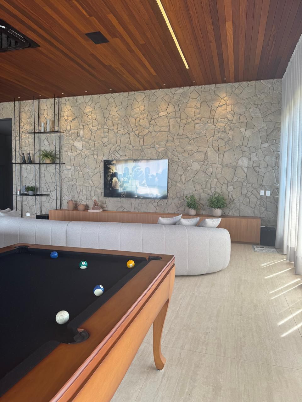 Casa à venda, 5 suites, 350 m², Estância Punta Del Este, Londrina, PR