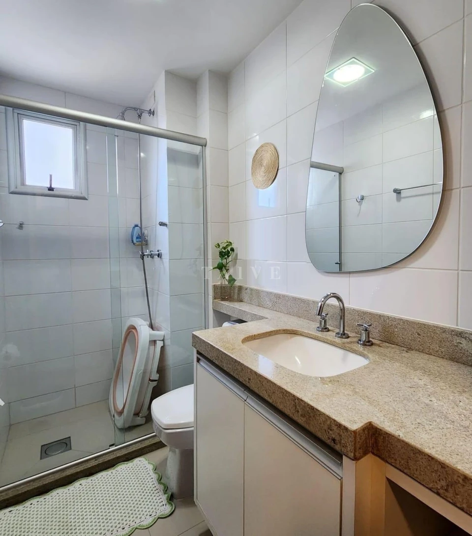 Apartamento à venda, 3 quartos sendo 1 súite, 2 vagas, Porteira fechada, Móveis planejado completo, Andar alto, Guanabara Parque Boulevard, Londr