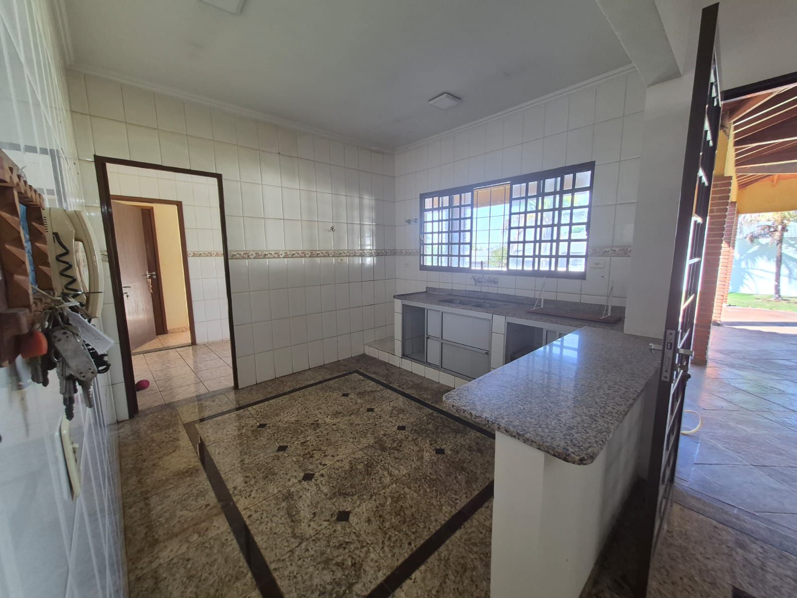 Casa à venda, 3 quartos sendo 2 suites, 350 m², Recanto do Salto, Londrina, PR - Oportunidade Unica