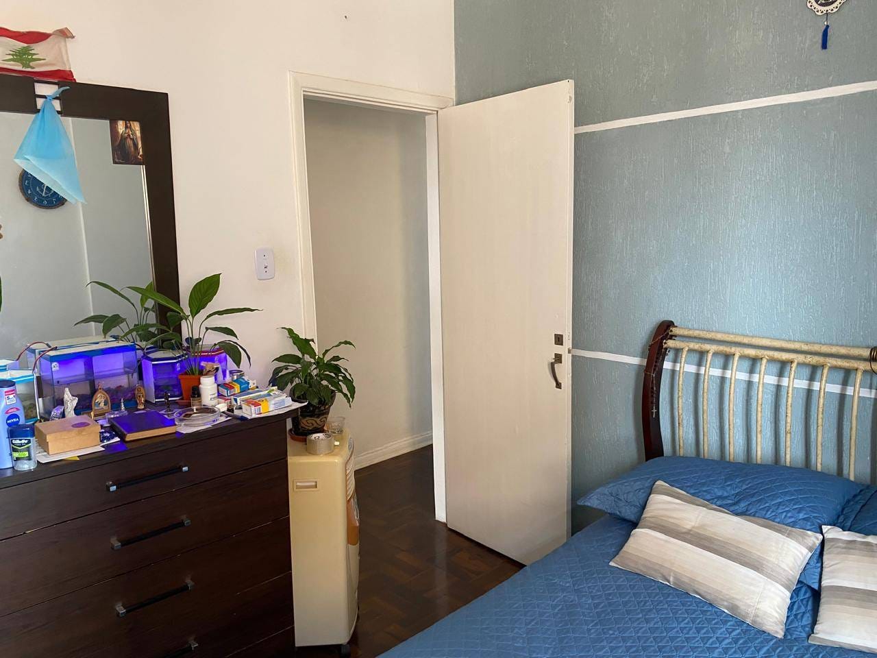 Apartamento à venda, 160 m²  úteis, 4 quartos sendo 1 suíte,  andar alto no Edifício Centro Comercial- Centro, Londrina, PR