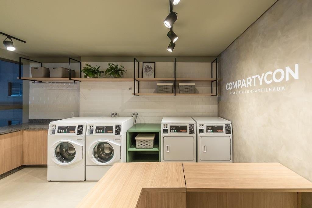 Apartamento à venda, Sunny Downtown,  64m2 uteis, 2 Dormitorios, Sendo 1 Suite, Sala Estendida, Sacada com Churrasqueira, Bairro: Marco Zero, Lon