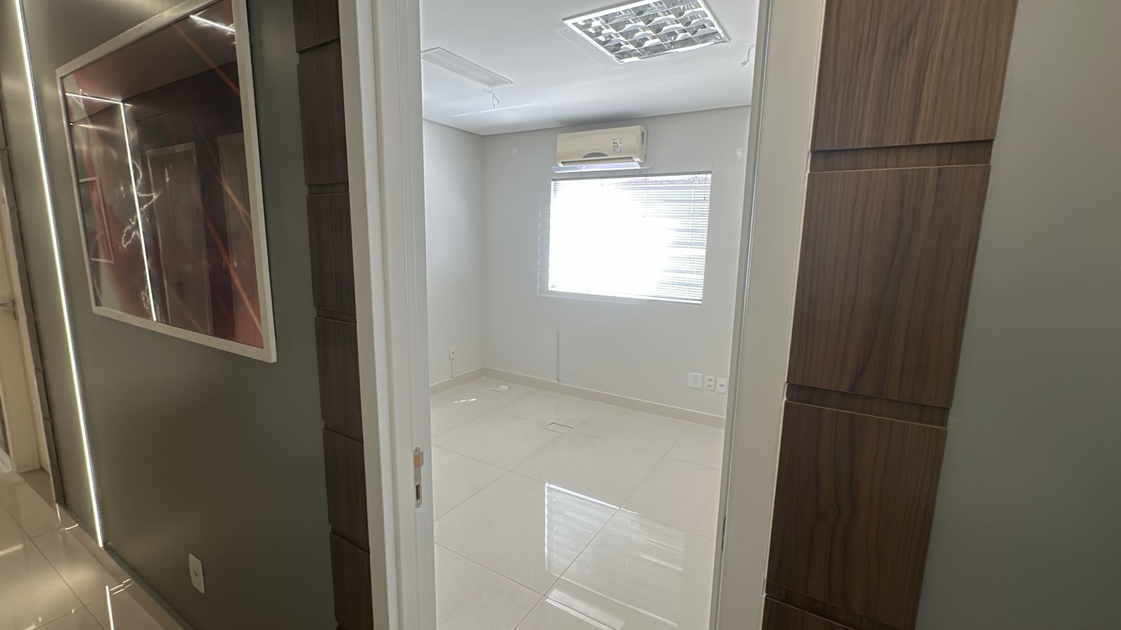 Sala para locação,profissionais da área da saúde, 11 m², Jardim Country Club, Londrina, PR