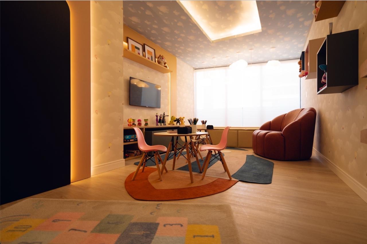 Apartamento no último andar com vista à montanha no litoral catarinense